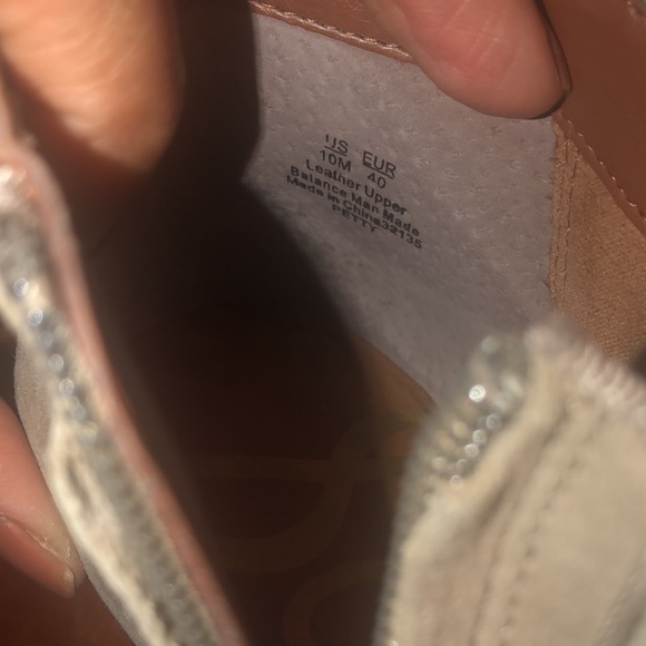 Prwnd Sam Edelman petty ankle bootie in suede size 10 .as is - Picture 10 of 10